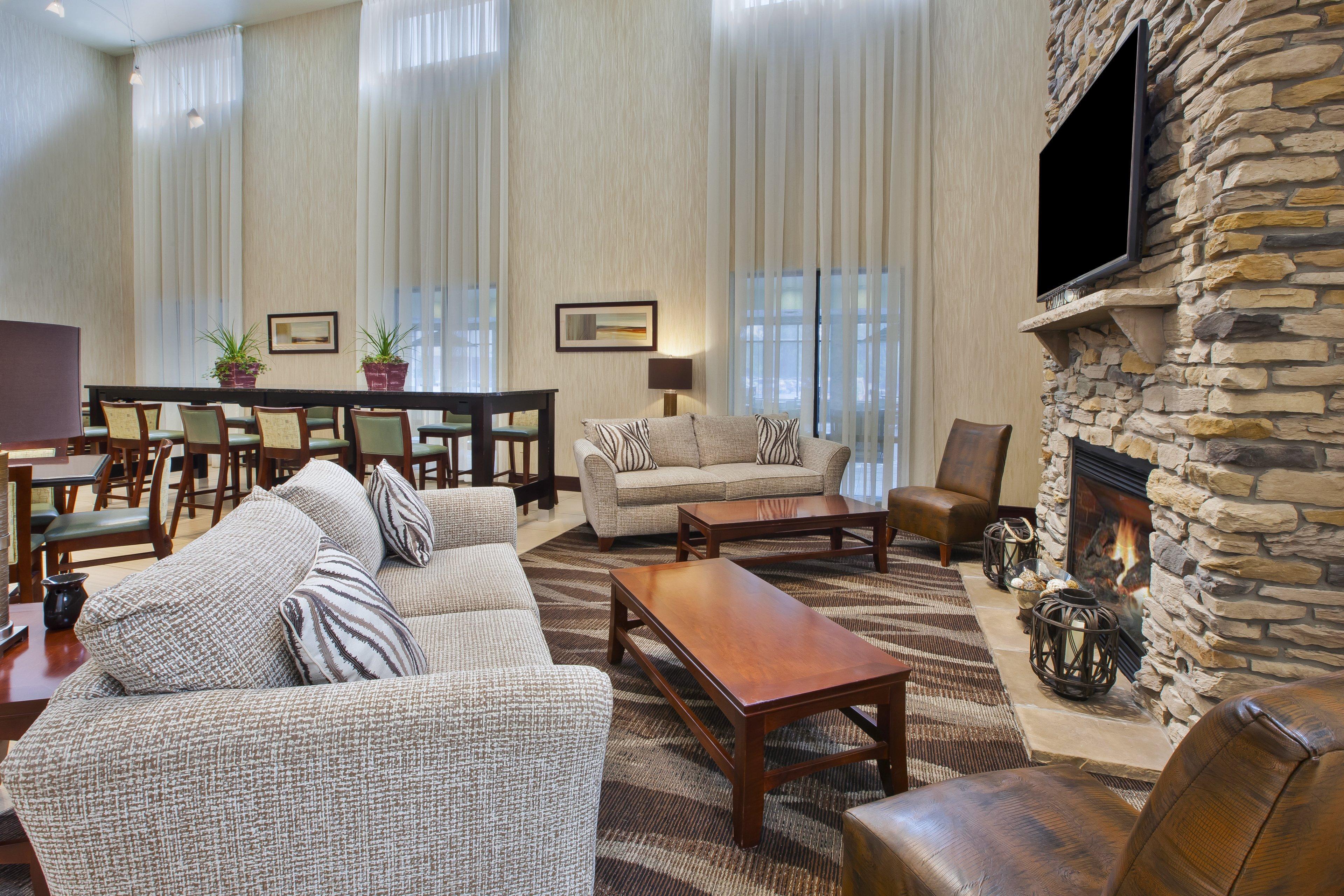 Holiday Inn Express & Suites Geneva Finger Lakes By Ihg Εξωτερικό φωτογραφία