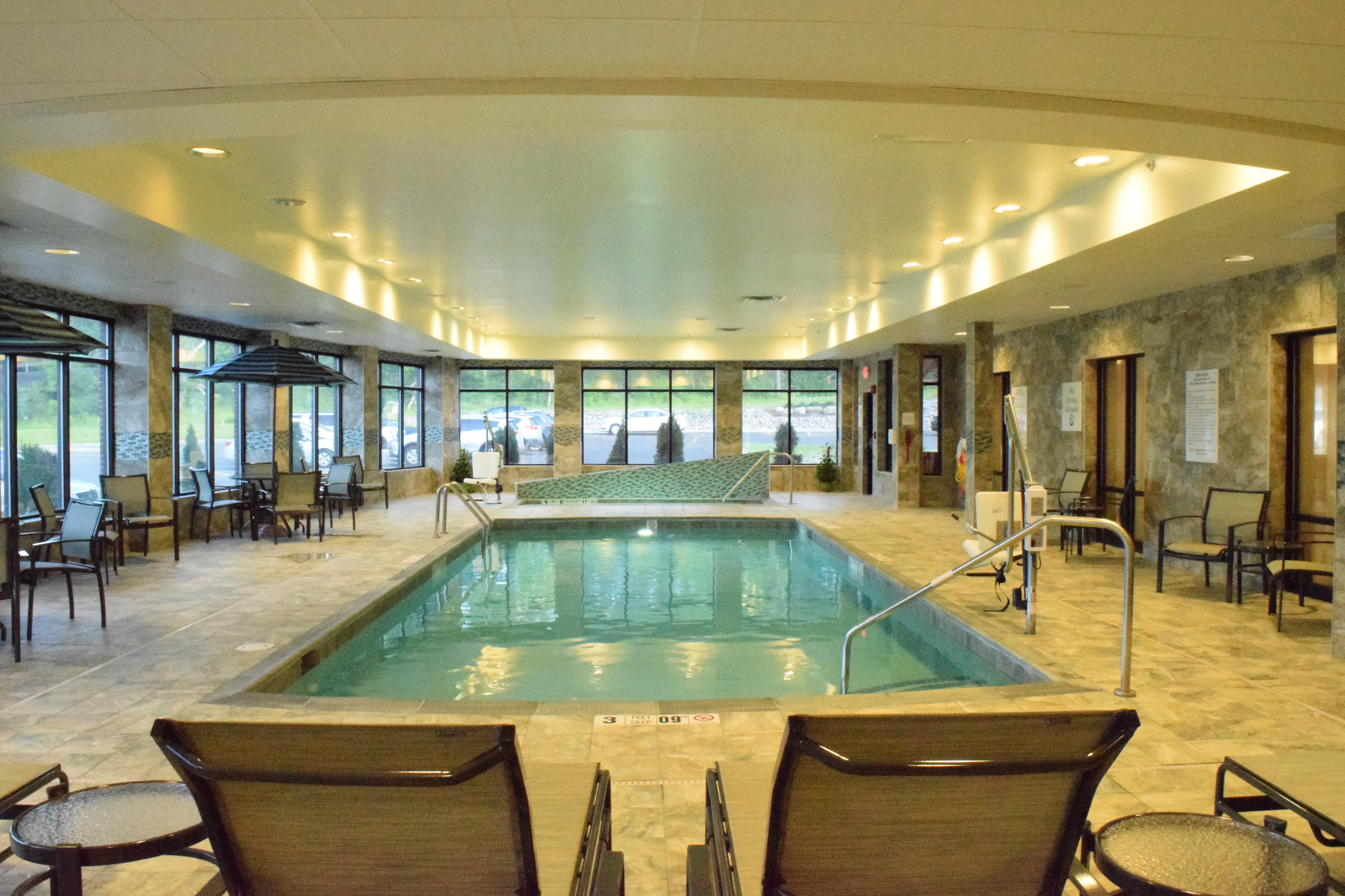 Holiday Inn Express & Suites Geneva Finger Lakes By Ihg Εξωτερικό φωτογραφία