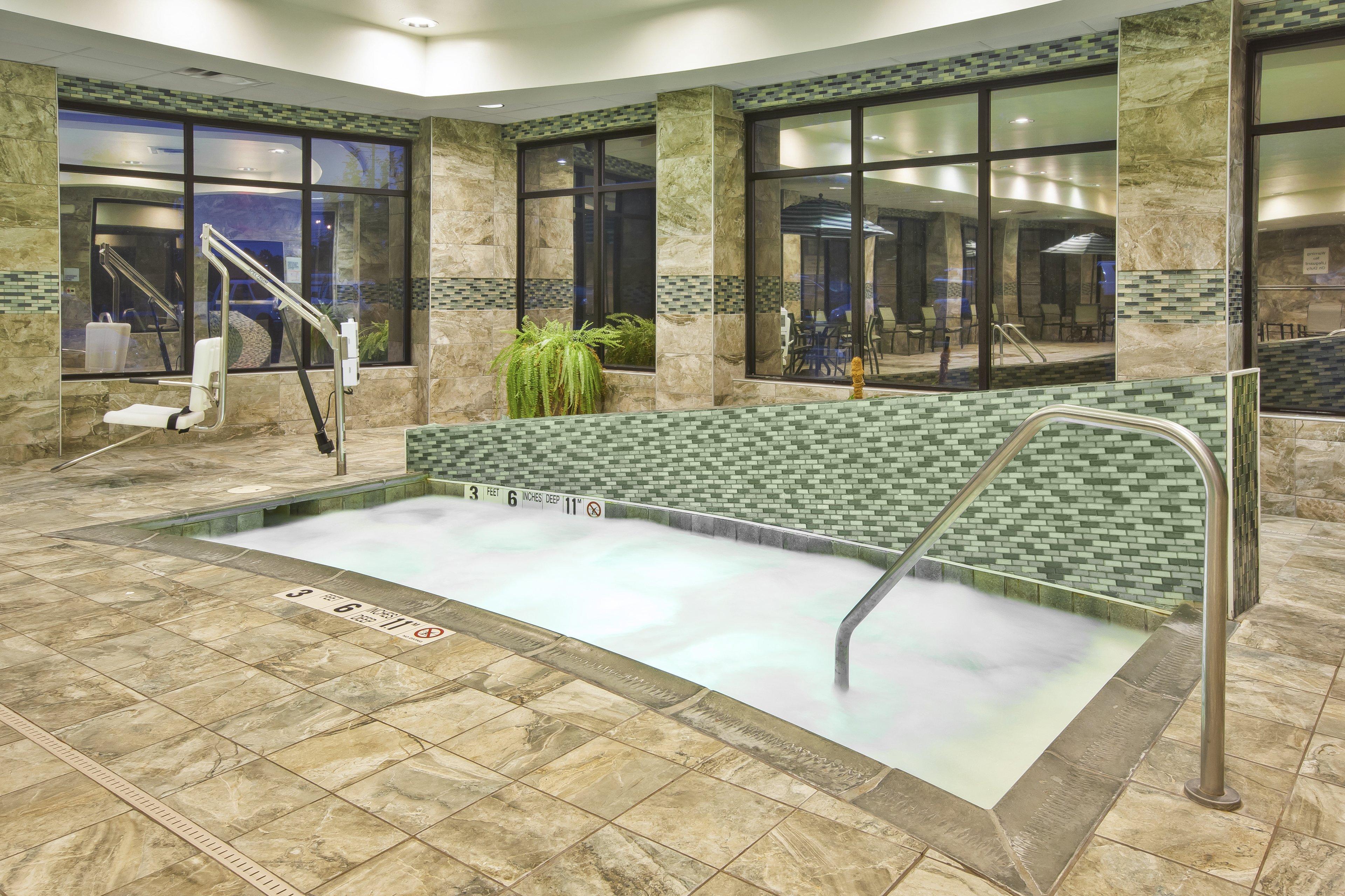 Holiday Inn Express & Suites Geneva Finger Lakes By Ihg Εξωτερικό φωτογραφία