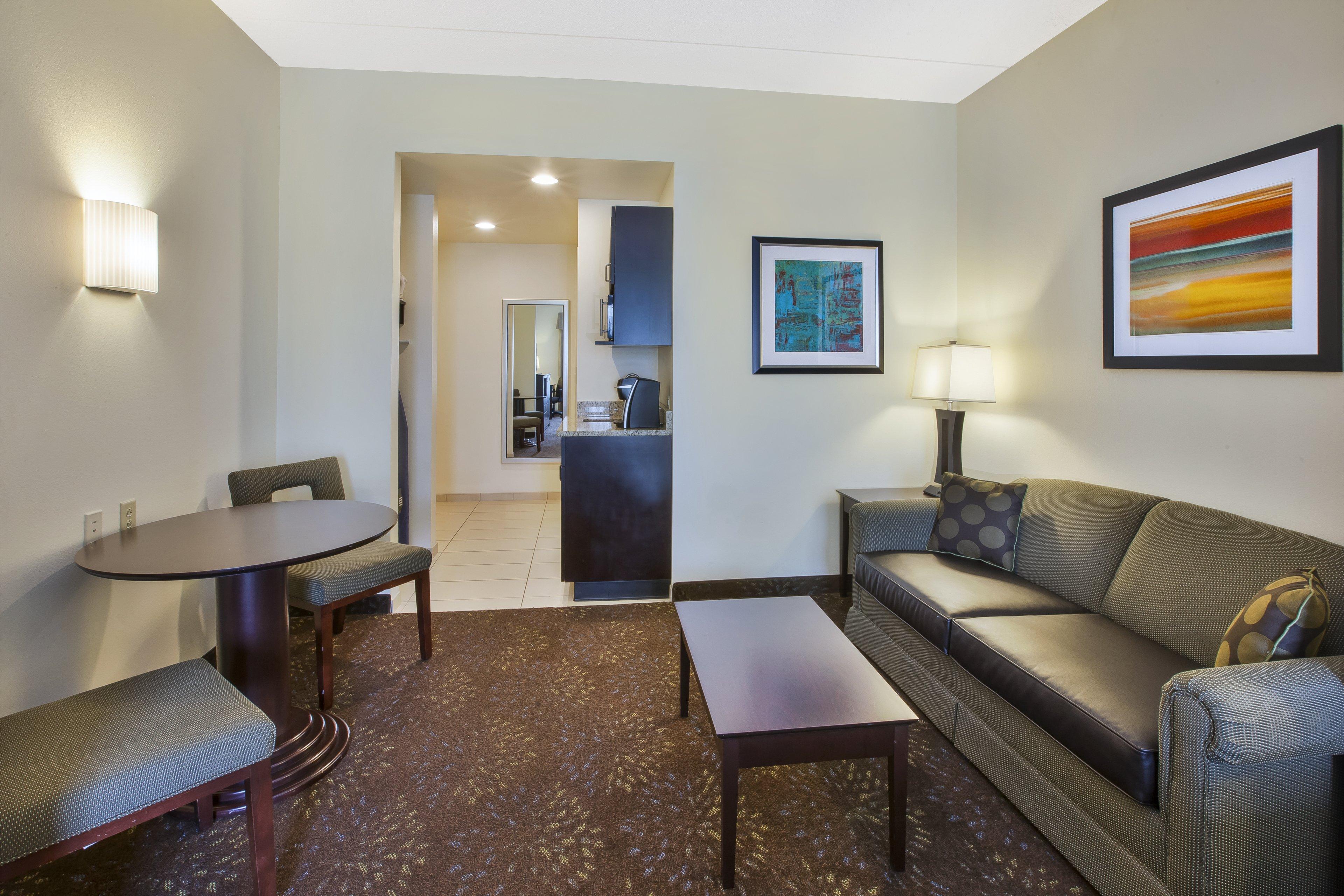 Holiday Inn Express & Suites Geneva Finger Lakes By Ihg Εξωτερικό φωτογραφία