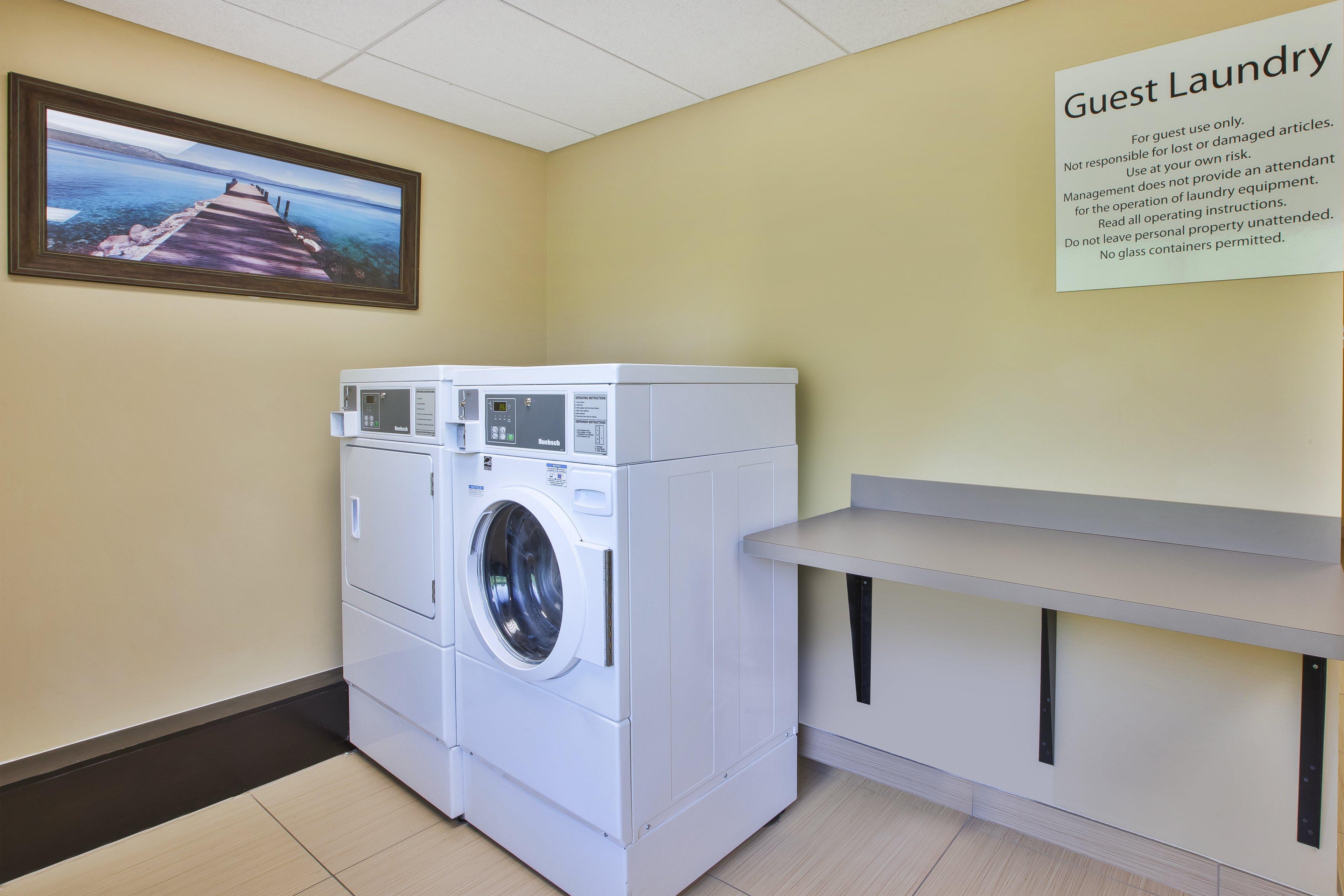 Holiday Inn Express & Suites Geneva Finger Lakes By Ihg Εξωτερικό φωτογραφία