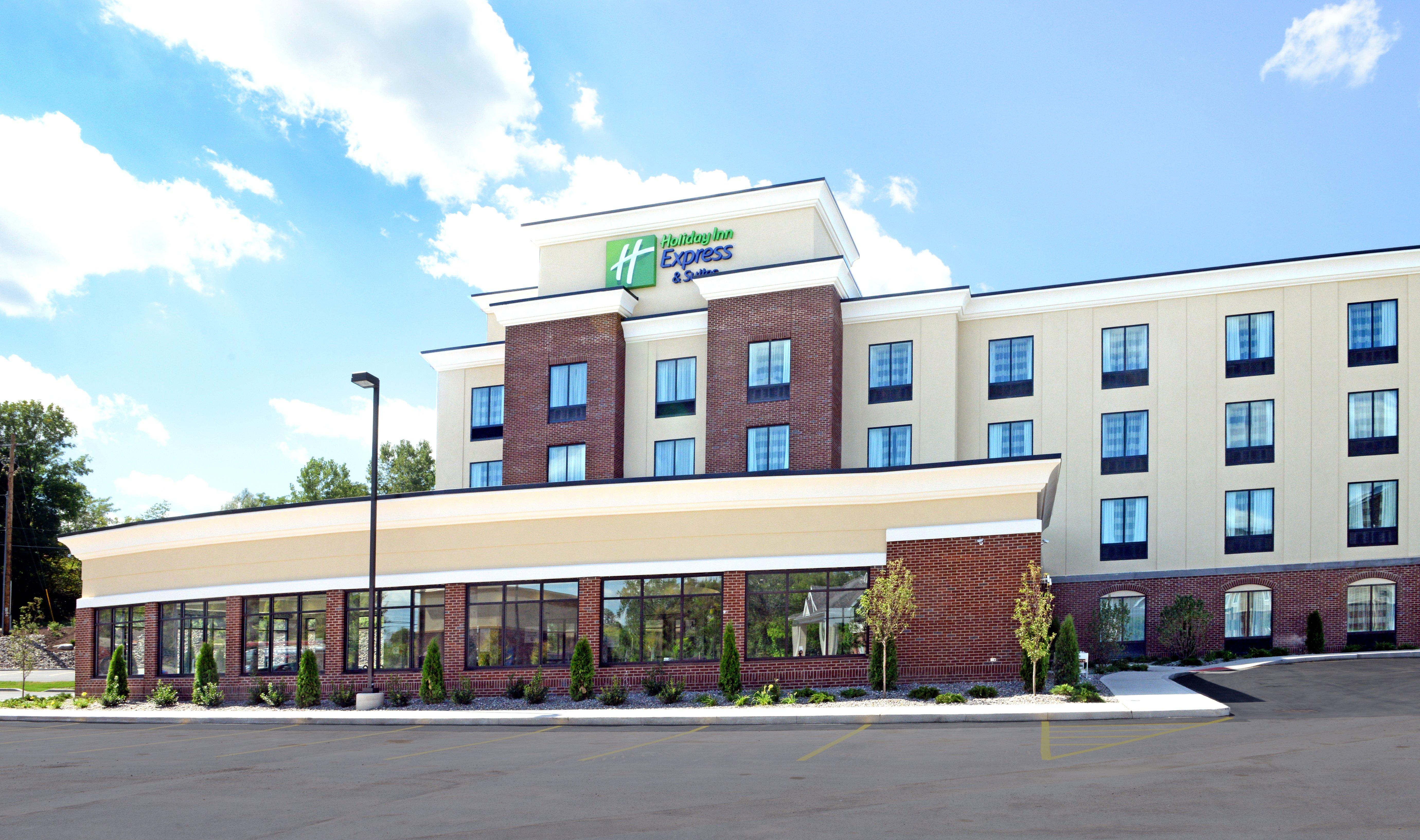 Holiday Inn Express & Suites Geneva Finger Lakes By Ihg Εξωτερικό φωτογραφία
