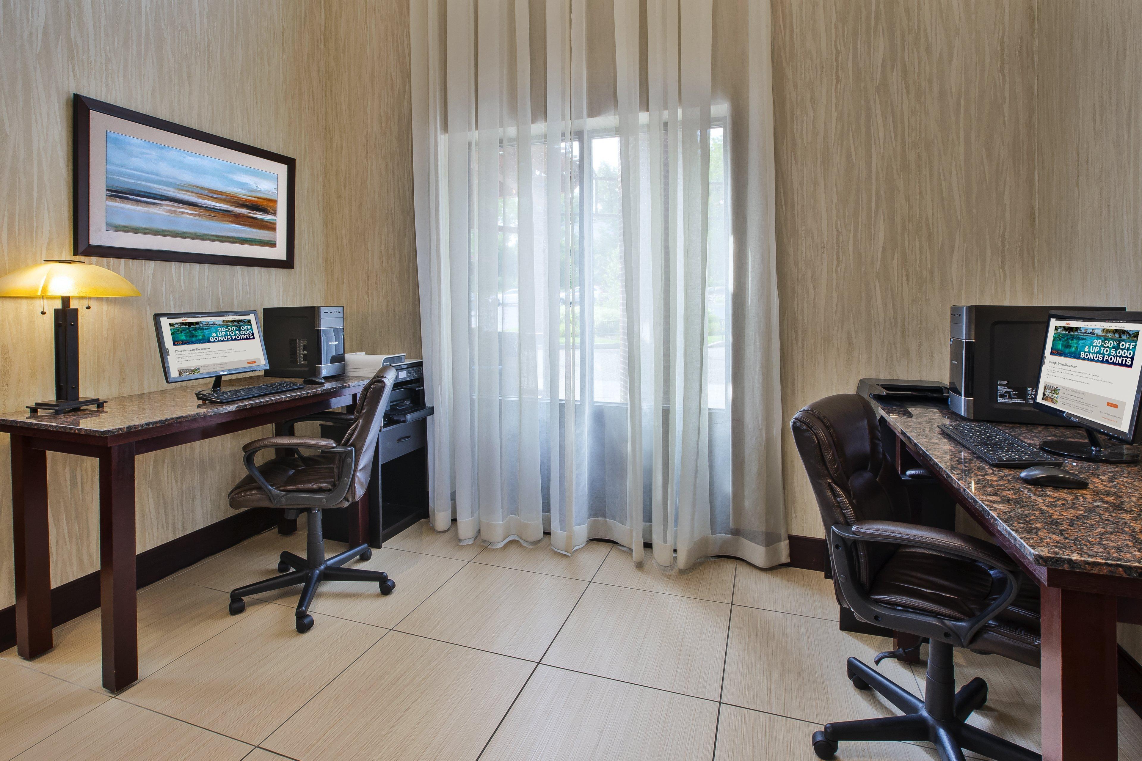 Holiday Inn Express & Suites Geneva Finger Lakes By Ihg Εξωτερικό φωτογραφία