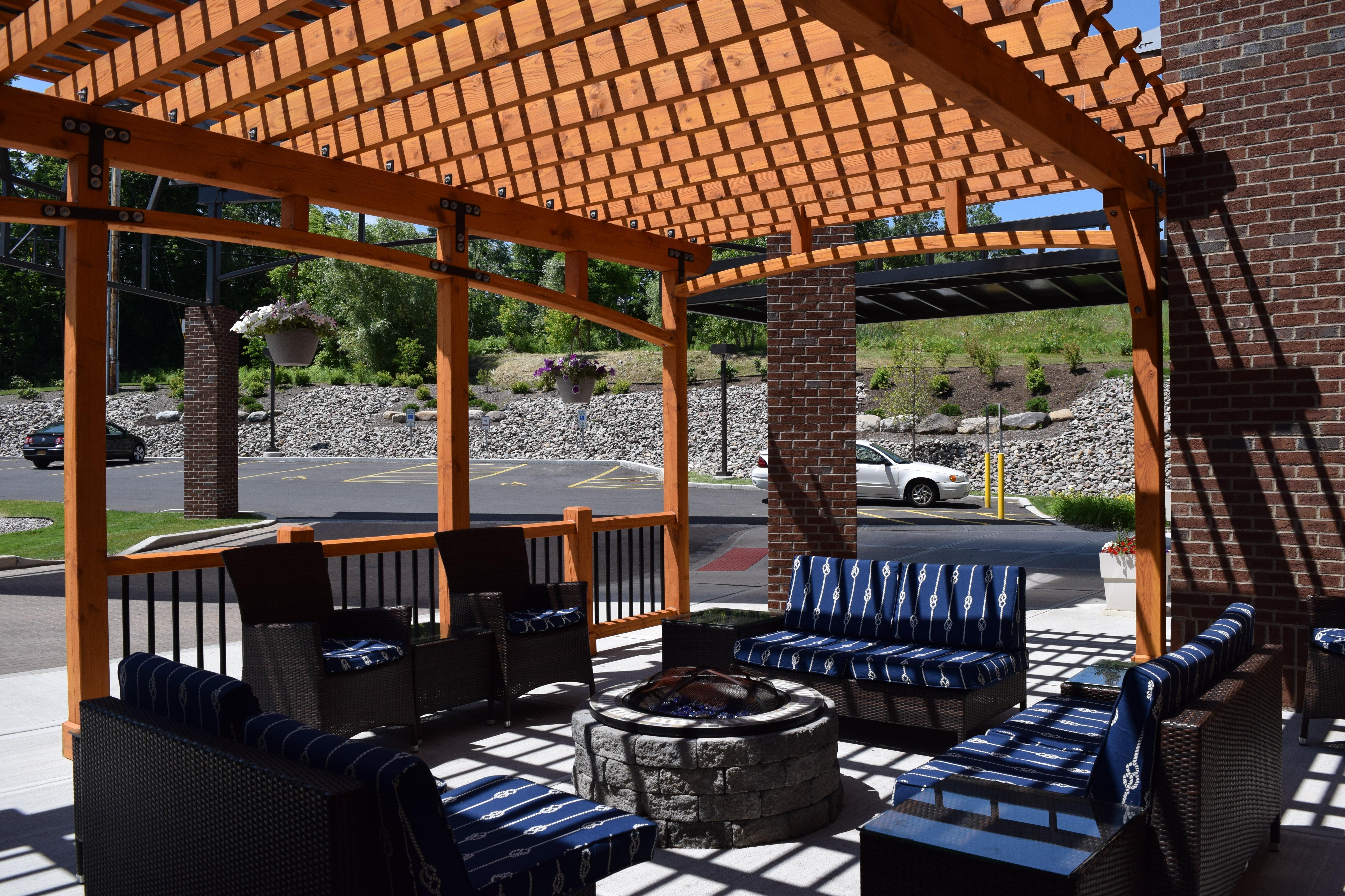 Holiday Inn Express & Suites Geneva Finger Lakes By Ihg Εξωτερικό φωτογραφία