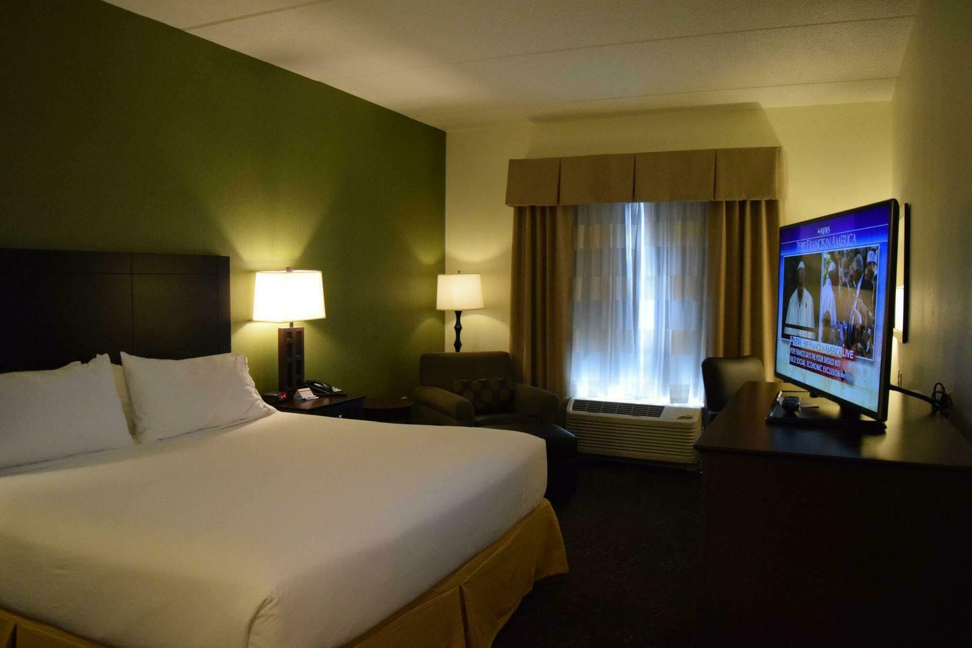 Holiday Inn Express & Suites Geneva Finger Lakes By Ihg Εξωτερικό φωτογραφία